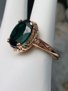 Natural Emerald Rose Gold Sterling Silver Filigree Ring, Edward Design #D70z, side view in ring box Emerald Ring Design, Rose Gold Emerald Ring, Antique Emerald Ring, Emerald Ring Vintage, Natural Emerald Rings, Edwardian Jewelry, Gold Rings Fashion, Gold Ring Designs, Ring Ideas