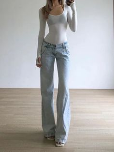 Woman Streetwear, Denim Decor, Jeans Woman, Low Waist Jeans, Chic Pants, American Denim, Jeans Fabric, Slim Fit Dresses, Waist Jeans