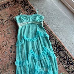 Rare Taylor Swift Debut Dress - 2007 Y2k Early 2000s Bcbg Maxazria Aquamarine Blue Beaded Tiered Dress. Size Medium. An Iconic Piece. Swifty Taylor Swift Eras Tour Debut Dress, Blue Beaded Dress, Rare Taylor Swift, Taylor Swift Debut, Debut Dresses, Y2k Early 2000s, Taylor Swift Eras Tour, Taylor Swift Eras, Bcbgmaxazria Dresses