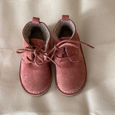 Nwot. Size 21 Which Is Like A 5. Beautiful Burnt Red Color Suede With Sherpa Lining. Casual Pink Booties For Fall, Casual Pink Fall Booties, Casual Pink Suede Boots, Casual Boots With Soft Sole For Fall, Casual Fall Boots With Soft Sole, Red Booties With Soft Sole And Round Toe, Zara Casual Boots With Round Toe, Zara Winter, Girls Winter Boots