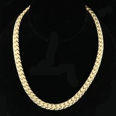 Elevate your jewelry collection with this stunning 14K yellow gold chain necklace, perfect for everyday wear or special occasions. With a weight of 35.9 grams, this chain is heavy and durable, providing a luxurious feel and look. The 18-inch length is perfect for layering with other necklaces, or wearing alone for a simple and classic statement. This chain is a versatile addition to any jewelry collection. Specifications: Metal: 14K yellow gold Length: 18 inches Weight Total: 35.9 grams Item Cod Classic Gold Oval Link Diamond Necklace, 14k Gold Wheat Chain Necklace For Formal Events, 14k Gold Wheat Chain Necklace For Formal Occasions, Classic Herringbone Necklace With Box Chain For Formal Occasions, Luxury Wheat Chain Necklace, Elegant Formal Herringbone Chain Necklace, Elegant Formal Herringbone Necklace, Yellow Gold Chain Link Necklace For Anniversary, Elegant Gold Herringbone Necklace With Curb Chain