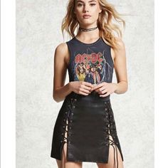 Never Worn Great Condition Show Outfit Ideas, Stile Punk Rock, Concert Vibes, Gang Gang, 21 Savage, Skirt Denim, Unicorn Print, Forever 21 Skirts, Faux Leather Skirt