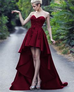 Fitted High Low Prom Dress, Sleeveless Fitted High Low Wedding Dress, Fitted Prom Dress With Asymmetrical Hem, Fitted Asymmetrical Hem Dress For Prom Season, Heart-shaped Neckline Dress For Prom Season, Heart-shaped Neckline Dress For Prom, Purple Dress Style, Dresses Asymmetric, Burgundy Prom Dresses