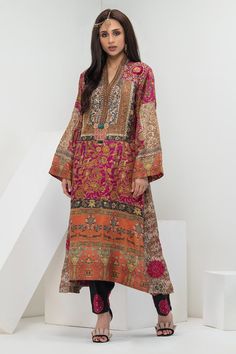 Shamaeel Ansari Ot-10 Luxury Pret 2021 Bohemian Patterned Sets With Digital Print, Bohemian Sets With Digital Print In Patterned Color, Bohemian Blue Digital Print Sets, Fitted Bohemian Digital Print Sets, Bohemian Blue Sets With Digital Print, Bohemian Silk Fitted Kurta, Fitted Silk Bohemian Kurta, Silk Stoles, Antique Ottoman