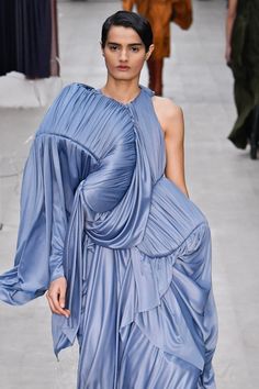 Draped Dress | GRAZIA Magazine | Richard Malone | The Best Moments From London Fashion Week So Far - Grazia Richard Malone, Tea And Scones, Debutante Dresses, Art Dresses, Ruffle Dresses, Abstract Dress, Gathered Dress, Textured Dress