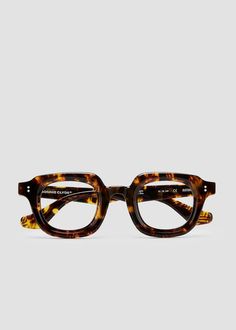 Artsy Glasses, Bougie Clothes, Glasses Outfits, Bold Glasses, Curved Nose, Funky Glasses, Mode Zara, Round Glasses Frames