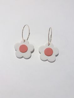 Daisy Hoops Hypoallergenic Flower-shaped Polymer Clay Jewelry, White Dangle Resin Flower Earrings, White Resin Dangle Flower Earrings, Artsy White Resin Earrings, Everyday Nickel-free Resin Jewelry, Handmade White Polymer Clay Jewelry, Hand Painted White Resin Earrings, Handmade White 14k Gold Filled Hoop Earrings, Cute Hand Painted White Jewelry