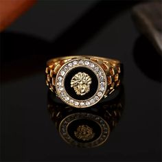 Versace ring Female Punk, Medusa Ring, Hip Hop Rings, Ring Settings Types, Head Ring, Mens Fashion Classic, Golden Ring, Gold Alloys, Rhinestone Ring