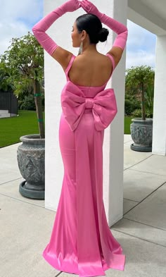 Angelina Oversized Bow Gown- Candy Pink – Moda Glam Boutique Dinner Gowns With Gloves, Light Pink Elegant Dress, Elegant Dress Black Women, Dress With Big Bow On Back, Dresses With Bows In The Back, Bows On Dresses, Ball Gown With Gloves, Pretty In Pink Outfits, Pink Dinner Dress