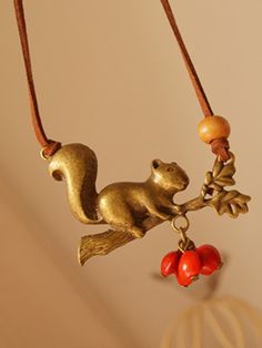 Vintage Squirrel Red Beans Necklace SAME AS PICTURE Vintage Squirrel, Autumn Jewelry, Winter Typ, Spring Summer Autumn Winter, Classy Jewelry, Green Copper, Sweater Chain, Red Beans, Gold Set