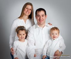 ... Studio | Family Portrait Studio | Classic Family Portrait Photographer Adult Family Photography, Indoor Photography Poses, Family Portrait Studio, Studio Posing, Studio Pictures, Family Potrait, Classic Photography