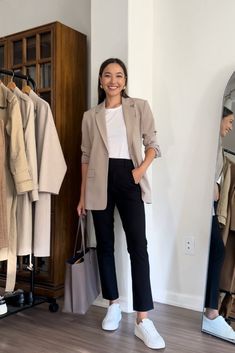 Spring Corporate Outfits 2024, Intern Outfit Office, Counselor Outfits Women Professional, Mom Work Outfits, Research Defense Outfit, Job Interview Outfit For Women Winter, Sako Outfit, Classy Teacher Outfits, Office Job Outfits Casual