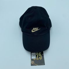 About this item Condition: Pre-owned: Seller Notes: “Pre-owned item in good condition” Brand: Nike a well know apparels, accessories, shoes brand that started off from Oregon. Department: Unisex Adults Size: S Color: Black Style: Golf Hat Performance/Activity: Golf Sporty Logo Hats For Sports, Sporty Logo Sports Hat, Classic Logo Print Hat For Streetwear, Classic Hats With Logo Print For Streetwear, Classic Nike Baseball Cap For Sports, Nike Casual Baseball Cap For Streetwear, Nike Casual Dad Hat For Streetwear, Nike Casual Baseball Cap For Sports, Nike Black Baseball Cap For Streetwear