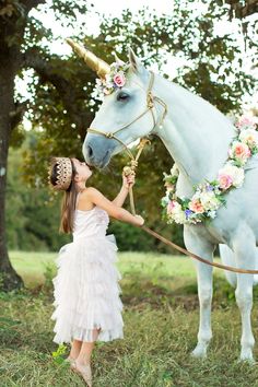 Horse Halloween Costumes, Horse Balloons, Horse Costumes, Fairytale Photography, Boy Poses, Horse Photos