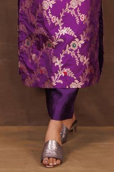 Purple straight kurta with all over handwoven flower vine pattern. Paired with a pant. - Aza Fashions Pant For Women, Vine Pattern, Straight Kurta, Kurta With Pants, Flowering Vines, Three Quarter Sleeves, Aza Fashion, Round Neck, Hand Weaving