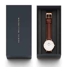 Daniel Wellington Classic Petite, Dw Watch, Daniel Wellington Petite, Daniel Wellington Watch, White Dial Watch, White Watch, Bracelet Cuir, Classic Watches, Brown Leather Strap