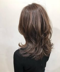 Ashy Brown Hair, Vision Design, Brown Hair With Caramel Highlights, Bronde Hair, Layered Hairstyles, Brown Hair With Highlights, Long Layered Hair, Cut My Hair