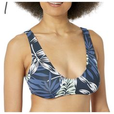 Msrp $46 Roxy Womens Print Beach Classics Bralette Bikini Top Blue Size Small (M. Blue Casual Tankini For Vacation, Blue Triangle Top Swimwear For Surfing, Blue Tankini For Beach Party Vacation, Blue Triangle Top Swimwear For Vacation, Blue Tropical Tankini With Triangle Top, Blue Tropical Print Swimwear For Surfing, Blue Tropical Tankini For Vacation, Blue Tropical Print Tankini, Casual Blue Tankini For Beach Season