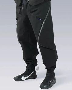 Techwear Pants ’Fuki’ - STORM™ Cyberpunk Helmet, Hakama Pants, Techwear Pants, Techwear Outfits, Clothes Brand, Snow Pants, Chest Bag, The Urban, Oversized Tshirt