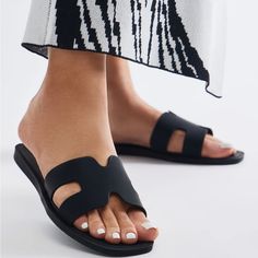 Fashion Slip On Sandals. Black Size 9. Runs Wide And Roomy. They Are Perfect For The Beach And Pool Wild Diva Shoes, Slip On Sandals, Fashion Sandals, Sandals Black, Shoes Fashion, Slip On Sandal, Women's Shoes Sandals, Diva, Shoes Sandals