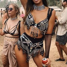 Coachella Fashion Outfits, Electro Festival Outfit, Mode Coachella, Tomorrowland Outfit, Festival Outfit Inspiration, Edm Festival Outfit, Festival Mode, Festival Attire, Festival Outfits Rave