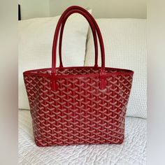 Goyard Artois Mm Bag In Red. Never Been Used. Amazing Condition ! Orange Goyard, Red Goyard Tote, Orange Goyard Bag, Goyard Mini Anjou Blue, Goyard Vendome Mini, Designer Totes, Goyard Bag, Body Stickers, Black Leather Tote