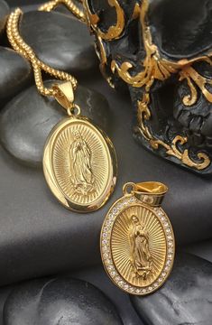 Our Lady Virgin Mary Pendant, Christian Madonna Medallion Iced Out, Stainless Steel, Gold Coin Necklace, Catholic, Christian, Men, Women, Catholic Gifts Indulge in high-quality craftsmanship with a touch of elegance and durability that transforms each jewelry piece into a wearable memory, sparking conversations and evoking cherished moments. Embrace the protection and blessings of Virgin Madonna. Meticulously crafted, this pendant holds deep significance in Catholicism and Christianity, symboliz Iced Out, Virgin Mary Pendant, Gold Coin Necklace, Christian Men, Meaningful Jewelry, Gold Coin, Catholic Gifts, Stainless Steel Pendant, Coin Necklace