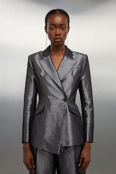 Whether For A Celebratory Work Event Or Evening With Friends, This Contemporary Blazer Is Versatile And Fashionable. Tailored With An Asymmetric Cut, This Modern Piece Creates A Flattering Silhouette. Metallic Fabric Creates Subtle Glamour, Perfect For Parties And Special Occasions. Style This Piece With The Two Piece Setinating Pants To Complete The Look.Metallic Fabrictailoredflap Pocketsasymmetric Designnotched Lapels Asymmetrical Suits For Women, Silver Blazer Outfit Women, Silver Suit, Silver Blazer Outfit, Petite Work Outfits, Petite Wedding Guest Dresses, Dress Leather Boots, Outfits Petite, Two Piece Set Pants