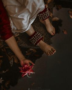 Bharatnatyam Photography, Ghungroo Aesthetic, Bharatanatyam Aesthetic, Traditional Wedding Photography, Bridal Jewellery Inspiration, Models To Draw