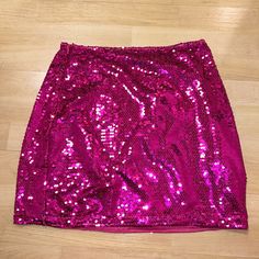 Nwot. Shein Pink Sequin Mini Skirt. Stretchy Material. Zips Up On The Side. Super Cute For A Special Occasion Or Bachelorette Party! Pink Glitter Skirt, Skirts Shein, Glitter Skirt, Shein Skirts, Glitters Skirt, Halloween Party Outfits, Sequin Mini Skirt, Trendy Halloween Costumes, Trendy Halloween