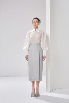 Chic Midi Dress With Pleated Sleeves For Dinner, Elegant Fall Dresses With Draped Sleeves, Elegant Dresses With Draped Sleeves For Fall, Long Sleeve Dress With Draped Sleeves For Dinner, Dinner Dress With Draped Long Sleeves, Fall Wedding Dresses With Lantern Sleeves, Dinner Midi Dress With Gathered Sleeves, Evening Midi Dress With Lantern Sleeves, Elegant Bishop Sleeve Dress For Work