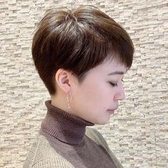 15 Cute Short Hairstyles to Inspire You Casual Hairstyles, Braided Updo, Pixie Hairstyles, Cute Shorts, Bobs Haircuts