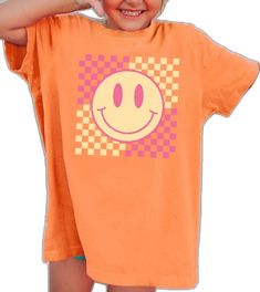 Smiley Face Shirt, Retro Graphic Tees, Smile Girl, Comfort Colors Shirt, Happy Face, Smile Face, Smiley Face, Shirts For Girls, Smiley