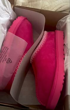 Cute Uggs, Slippers Ugg, Fluffy Shoes, Pink Uggs