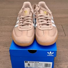 Brand New Adidas Sambas Women’s Size 5. Taupe/White/Gold Metallic. Sambas Women, Adidas Samba Women, Adidas Sambas, Shoes Adidas, Adidas Samba, Samba, Adidas Shoes, Adidas Women, Athletic Shoes