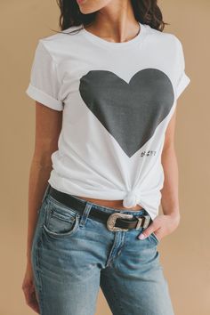 Big Heart, Gambarimasu T-Shirt – Joseph+Sue Grey Tee, Big Heart, Black Heart, White Tee, Women T Shirt, Shirt Ideas, Crew Neck Tee, Light Gray, White Undershirt