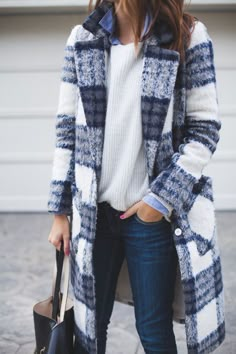 Mode Shoes, Plaid Coat, Looks Style, Mode Inspiration, Fall Winter Outfits, Outfits Casuales, Look Fashion, Autumn Winter Fashion, Chloe