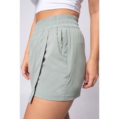 New With Tags. Yogalicious Women's Commuter Outdoor Utility Skort. Color: Lily Pad Size Xs. Measurements (Laid Flat): - 24“ Waist - 13“ Long - 3" Inseam Smoke-Free Home. Most Items Ship Within 48 Hours Of Payment. Condition: New With Tags Casual Yoga Skort With Elastic Waistband, Casual Yoga Skort Short Length, Versatile Spring Activewear Shorts, Versatile Spring Activewear, Versatile Workout Shorts For Spring, Versatile Spring Workout Shorts, Spring Workout Versatile Shorts, Casual Summer Yoga Skort, Casual Green Skort For Gym