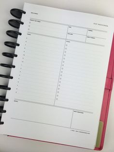 I’m normally not someone that gravitates towards a daily planner but since I’m trying different weekly planners I figured I may as well give day to a page planners a go. Given the popul… Tul Planner Ideas, Tul Notebook Ideas, Project Planners, Organize Thoughts, Day Designer Planner, Diy Planner Notebook Layout, Planners Ideas, Arc Planner, Notebook Template