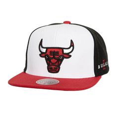 Elevate your devotion to the Chicago Bulls with this Core cap. Constructed by Mitchell & Ness, this hat features stunning graphics embroidered all over, with the iconic Chicago Bulls logo front and center. The snapback closure will ensure you have the perfect fit. Structured fit Wipe clean with a damp cloth Imported Square flat bill with ability to curve High Crown Officially licensed Material: 100% Cotton Snapback Embroidered design with raised details Brand: Mitchell & Ness One size fits m Classic Adjustable Hats For Sports Events, Adjustable Curved Bill Hat For Sports Events, Adjustable Cap For Sports Events, Chicago Bulls Hat, Chicago Bulls Logo, Bulls Logo, Bull Logo, Nba Chicago Bulls, Mitchell & Ness