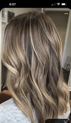 Dark Blonde And Brown Hair, Brown Hair With Warm Blonde Highlights, Dark Neutral Blonde, Low Lights For Blonde Hair, 3a Curls, 3a Hair, Hot Head, Dark Blonde Hair Color, Curly Hair Types