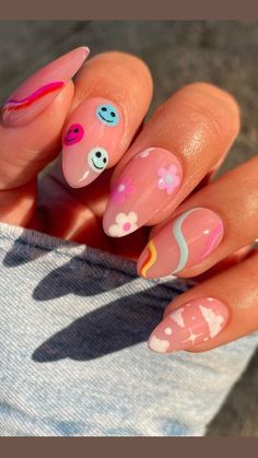 Retro Nails, Simple Gel Nails, Summery Nails, Short Acrylic Nails Designs, Oval Nails, Funky Nails, Short Acrylic Nails, Nail Arts