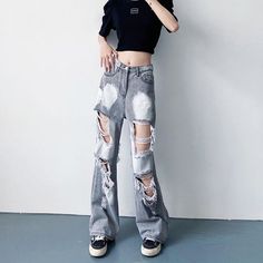 ?Blue Ripped High Waist Jeans for Women Y2K Vintage Straight Denim Trousers Female Streetwear Hollow Out Hole Hip Hop Pants ? ? Crop Top And Sweatpants, Trendy Summer Fits, Cargo Pants Streetwear, Female Streetwear, Beach Crop Tops, Hip Hop Pants, Women Y2k, Baggy Trousers, Fashion Design Dress