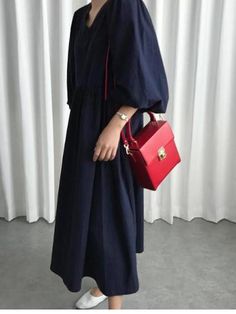 LOOSE ELEGANT PUFF SLEEVES LONG DRESS - rrdeye Boho Style Dresses, Long Shirt Dress, Fashion Seasons, Sleeveless Jumpsuits, Navy Blue Dresses, Maxi Dress With Sleeves, Cozy Fashion, Blouse Dress, Long Sweaters