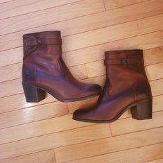 Basically Brand New, Wore One Time For Maybe 4 Hours. Frye Leather Malorie Boots, Approx 2.5" Block Heel. The Color Was Called Red But This Is A Burgundy/Rich Reddish-Brown Color. Excellent Condition. Size Women's 11 B (11 Medium). Roomy Enough To Wear Thick Socks. Made In The Usa. Purchased From The Frye Website A Few Years Ago. Size 11 Heels, Thick Socks, Leather Boots Women, Reddish Brown, Leather Boot, Frye Shoes, 4 Hours, Shoes Heels Boots, Brown Color