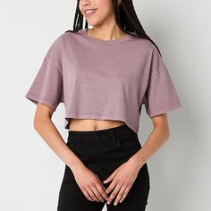 Made from soft cotton-jersey, this junior's and women's cropped t-shirt from Forever 21 is cut for an oversized-fit and has a comfortable crew neckline and short sleeves. Pair this versatile tee with everything from leggings to high-rise jeans.Closure Type: Pullover HeadFit: Oversized FitNeckline: Crew NeckSleeve Length: Short SleeveFiber Content: 100% CottonCare: Machine Wash, Dry FlatMaterial: CottonCountry of Origin: Imported Boxy Fit Cotton Cropped Shirt With Crew Neck, Casual Cotton Crew Neck Cropped Shirt, Trendy Relaxed Fit Crew Neck Crop Top, Trendy Relaxed Fit Crop Top With Crew Neck, Boxy Fit Cropped Cotton T-shirt, Trendy Relaxed Fit Cotton Cropped Shirt, Boxy Fit Cotton Crop Top Shirt, Boxy Fit Cotton Cropped Shirt, Trendy Cotton Cropped Shirt With Relaxed Fit