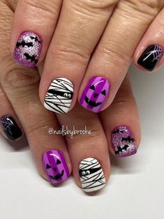 Spooky Halloween Gel Nails Short, Cute Halloween Nail Designs 2023, Halloween Gel Manicure Ideas, Maniology Halloween Nails, Fun Halloween Nails Acrylic, Halloween Nail Art Short Nails, Kid Halloween Nails, Holloween Nails Designs, Kids Halloween Nails