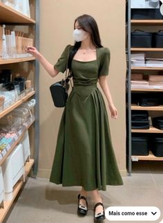 Cute Outfits Aesthetic Korean Dress, Modest Fashion Korean, Old Timey Dresses, Simple Modest Dresses Casual, Korean Modest Fashion Outfit, Modest Dresses Casual Classy, Simple Prom Dress Modest, Elegant Korean Dress, Elegant Dresses Classy Modest