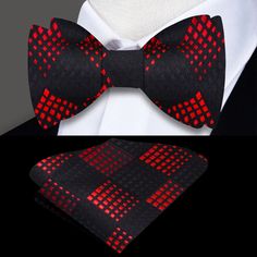 Distinguished Elegance: The Black and Light Silver Geometric Pattern Silk Bow Tie Indulge in the timeless sophistication of this silk bow tie, a fusion of suave black and refined light silver tones crafted into an exquisite geometric pattern. It's a statement piece that effortlessly encapsulates sophistication, offering a unique blend of versatility and distinguished style. Geometric Sophistication: Elegant Patterns The bow tie's geometric pattern, tastefully infused with light silver against a