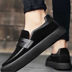 Trendy Mens Shoes, Moss Green Color, Top Shoes For Men, Black Leather Dress Shoes, Edgy Looks, Shoe Trends, Timberlands Shoes, Driving Loafers, Cole Haan Men